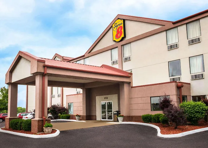 Super 8 By Wyndham Pevely