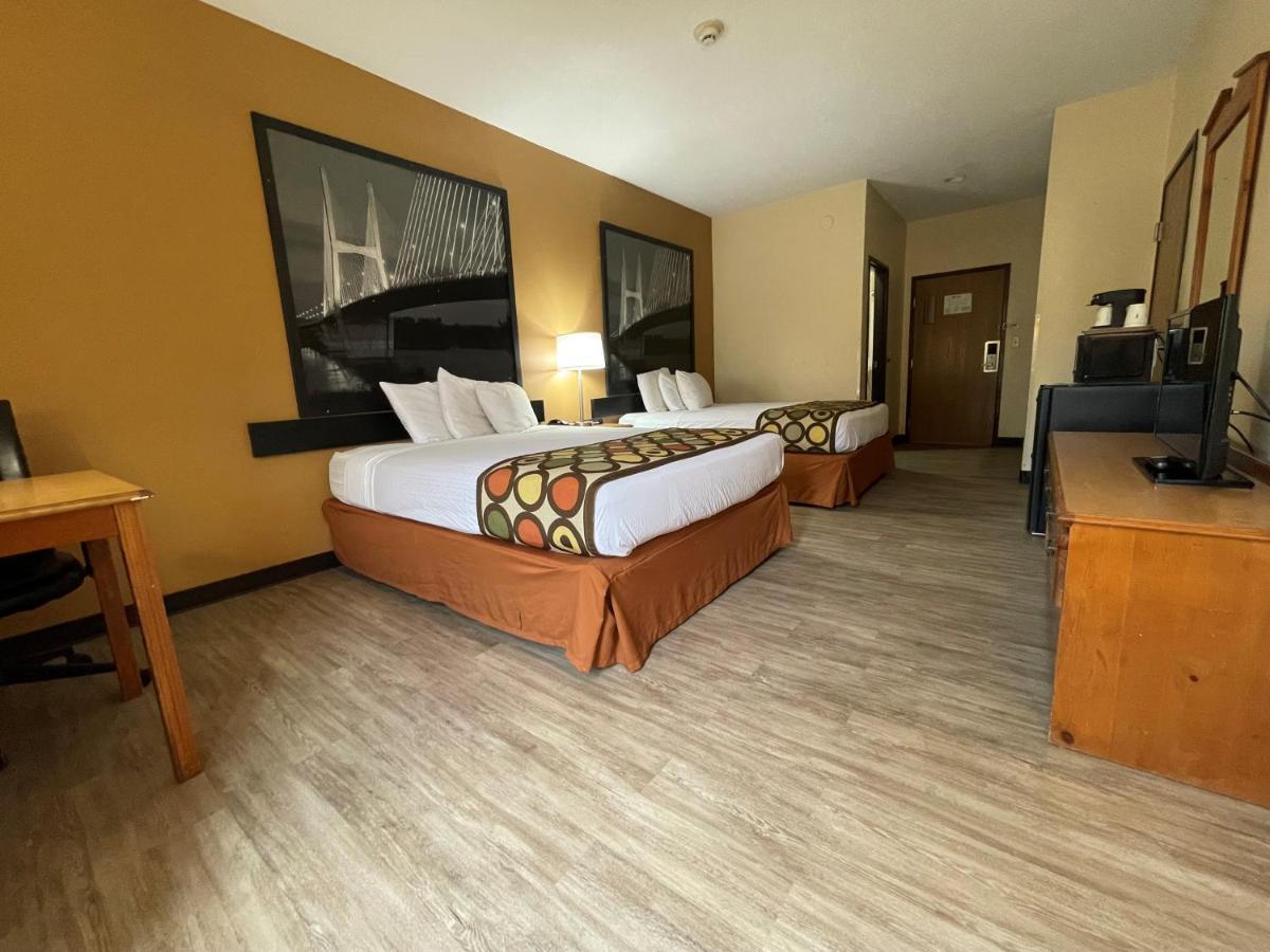 Super 8 By Wyndham 2*